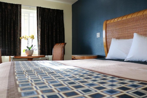 Valli Hi Motel image 12